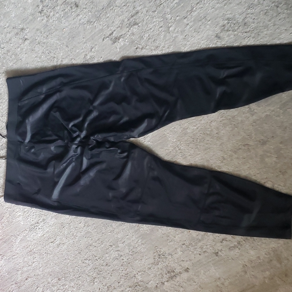 Good American bombshell leggings - Picture 7 of 9